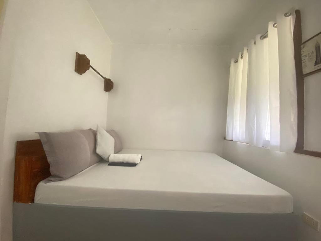Mil'S Hillside Tourist Inn San Vicente  Kültér fotó